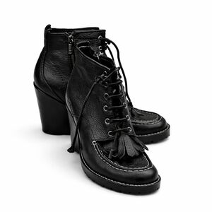 Tory Burch‎ Kiltie Fringe  Wedge Boots 10